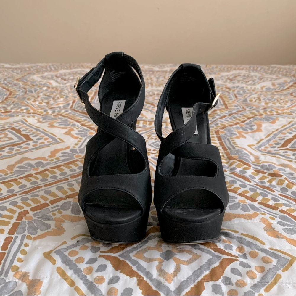 Steve Madden Xternal Black Wedges